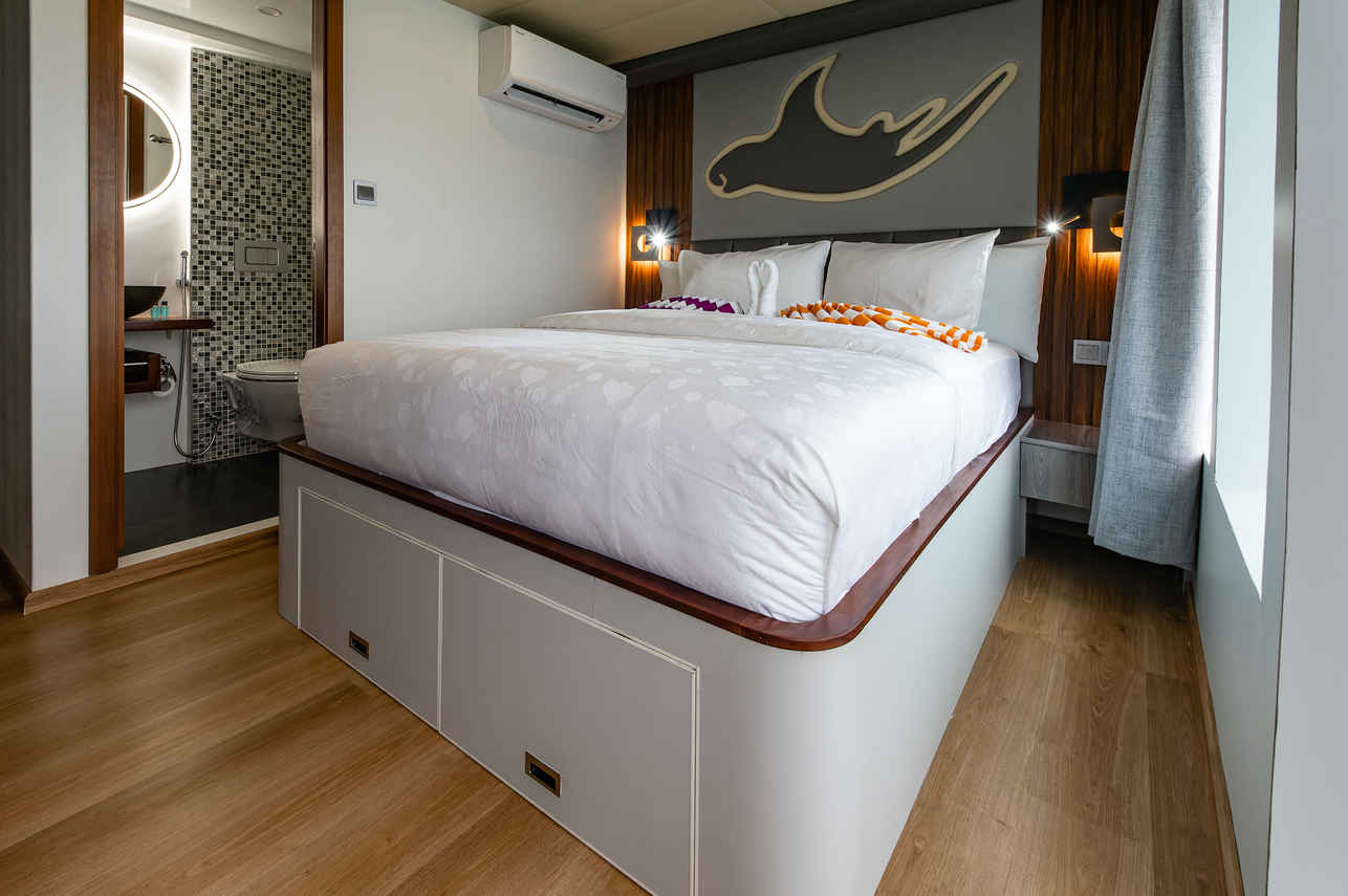 Upper Deck Cabin - Seafari Explorer 2