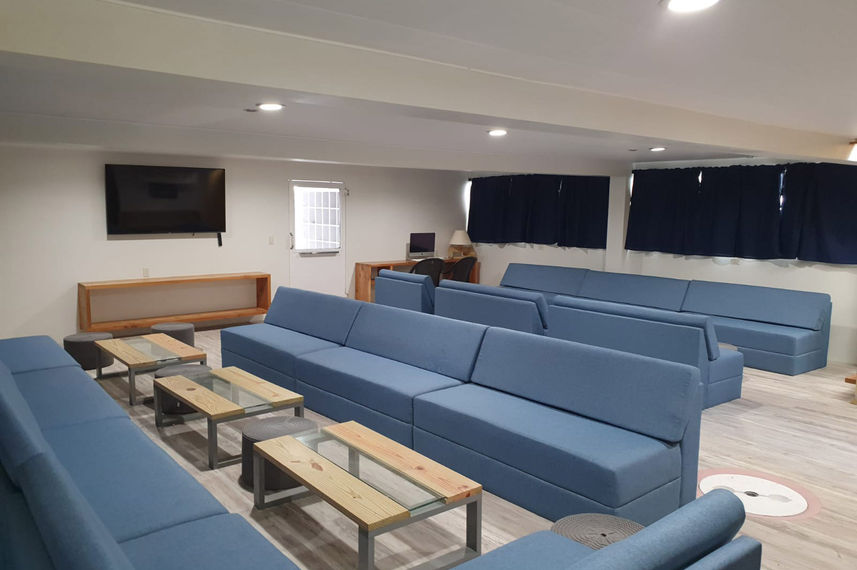Salon interior - Jardines Avalon IV