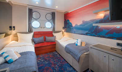Twin Porthole
