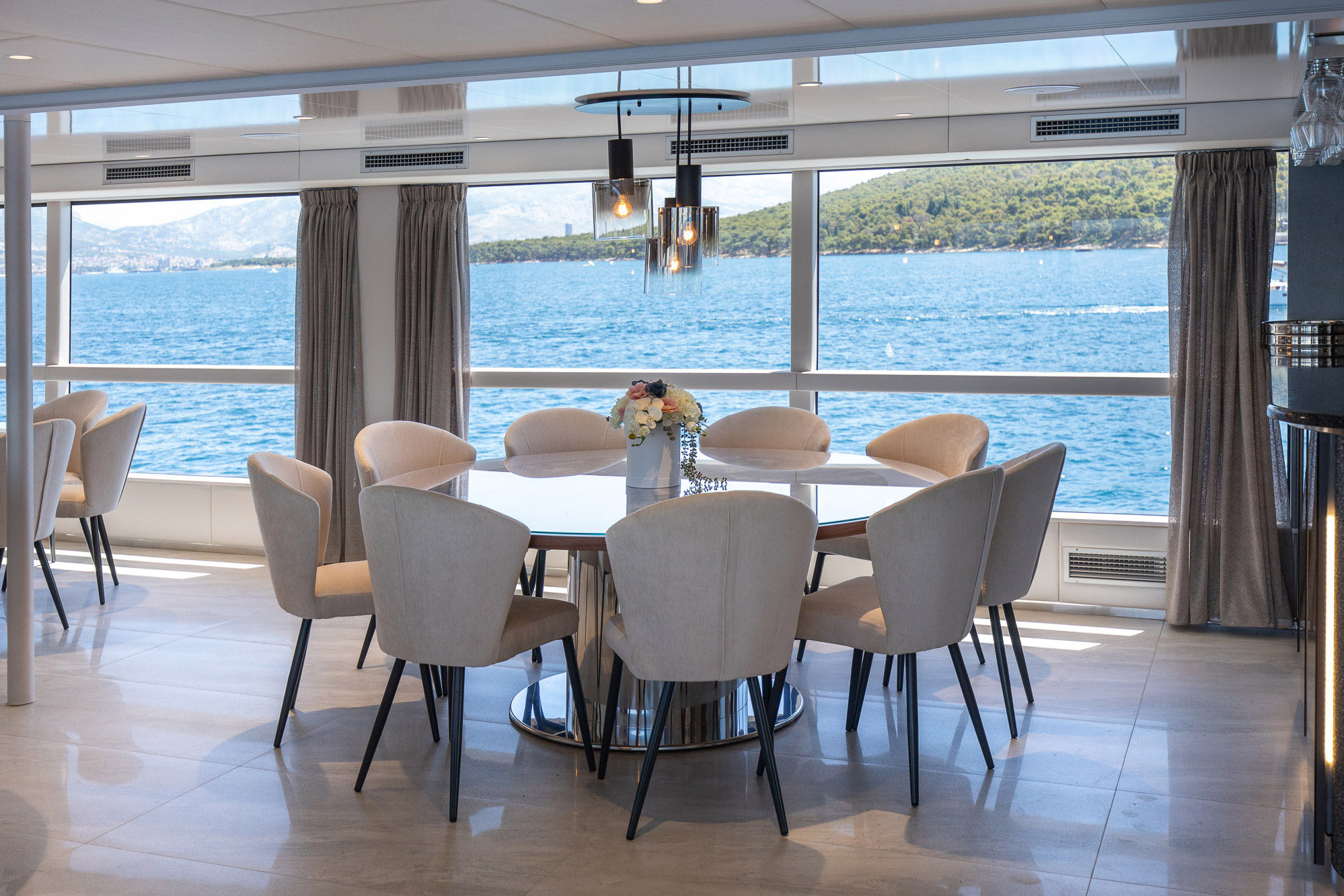 Dining Room - Adriatic King