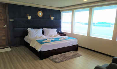 Ocean View Double Cabin