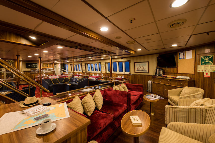 Indoor Saloon - Panorama Greece