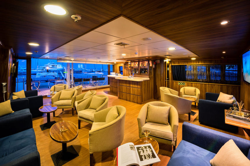 Indoor Saloon - Panorama Greece