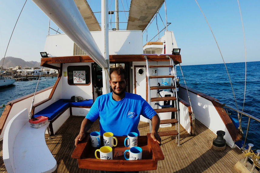 Sun Deck - Gloria Royal