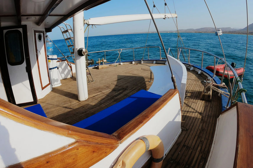 Sun Deck - Gloria Royal