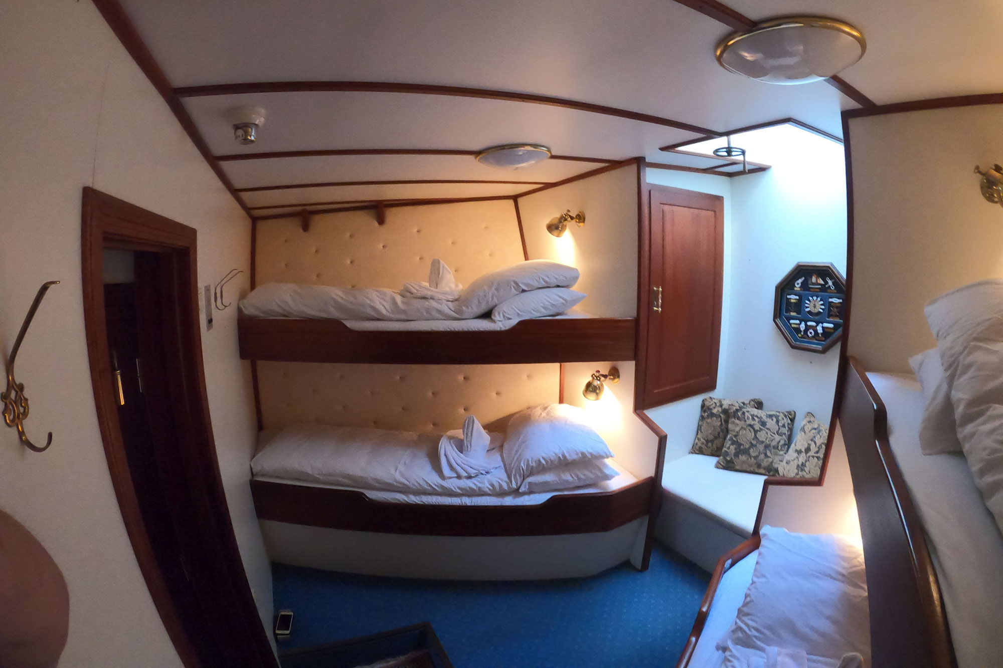 Standard Bunk Cabin - Stella Oceana