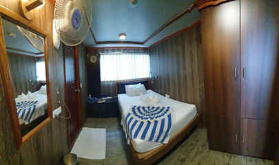 Single Cabin Small