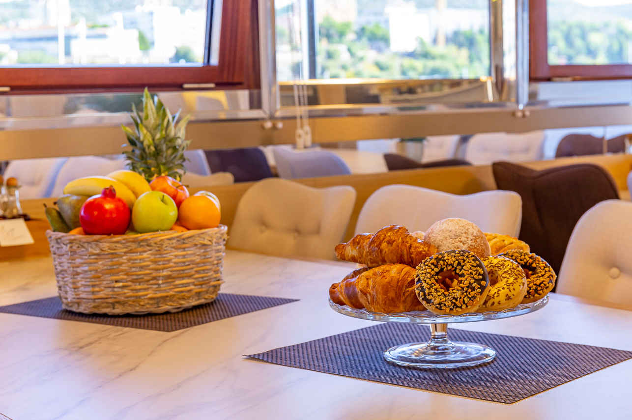 Dining Room - Lastavica