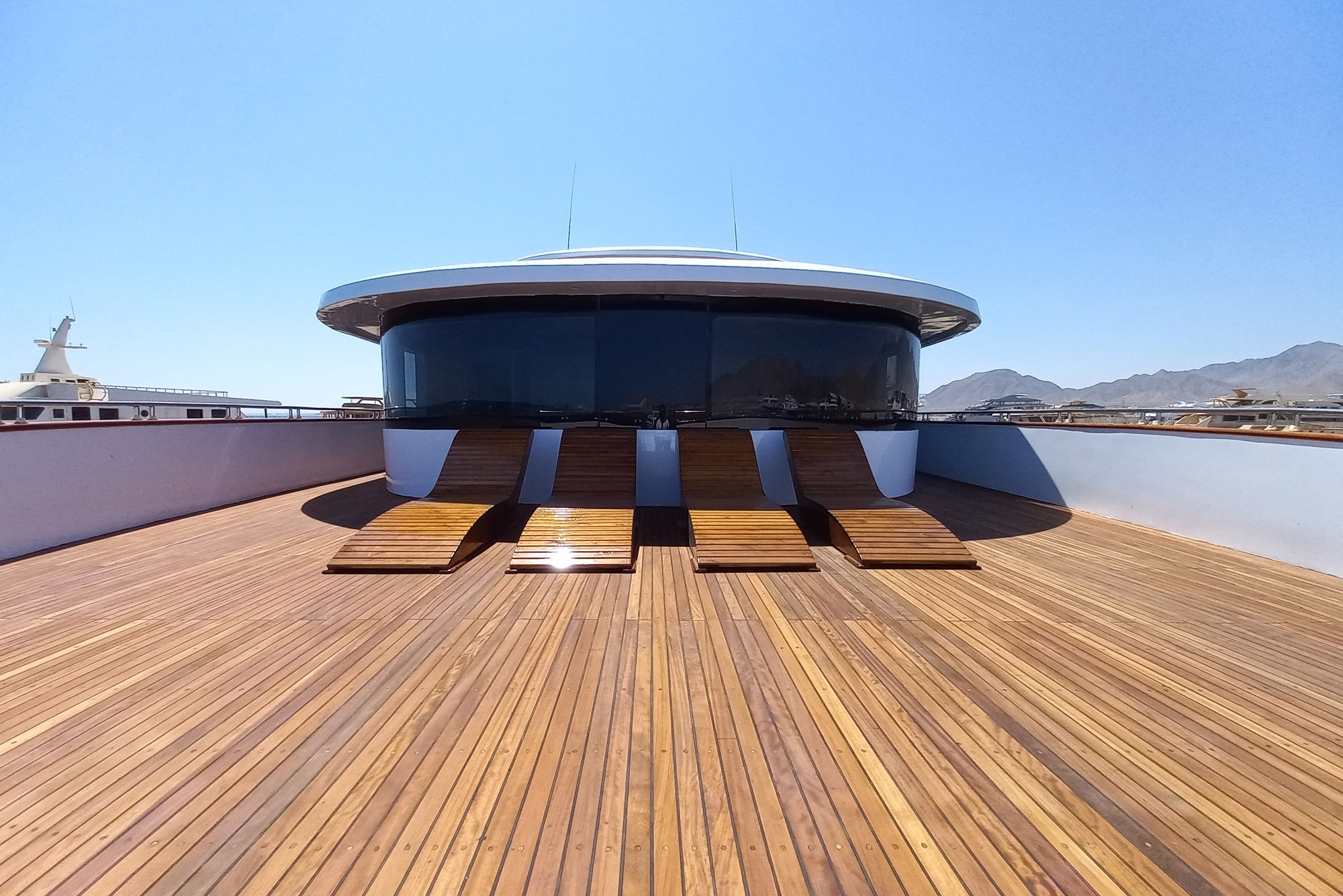 Sun Deck - Alia