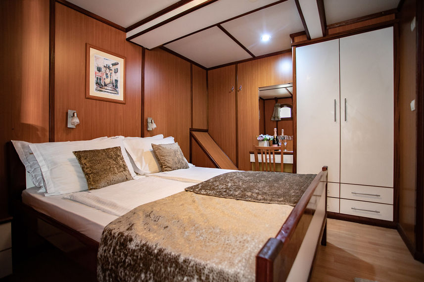 Deluxe Cabin - Liberty