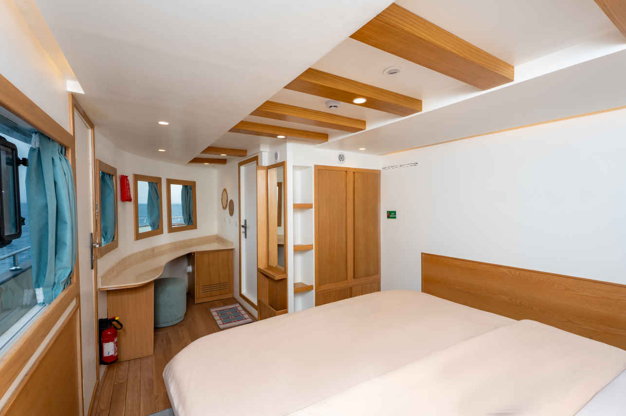 Convertible Suite - Top Deck