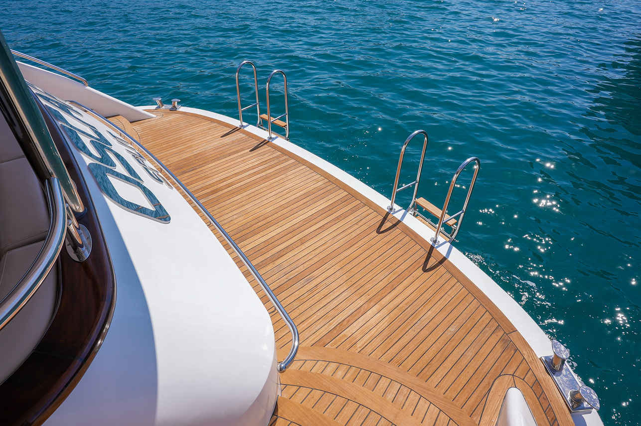 Swimming Deck