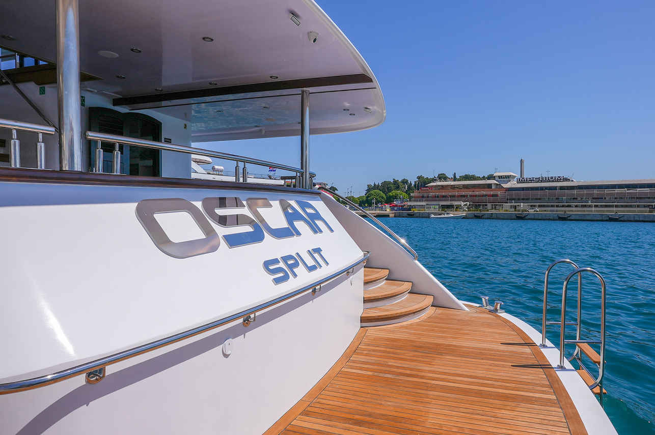 Swimming Deck