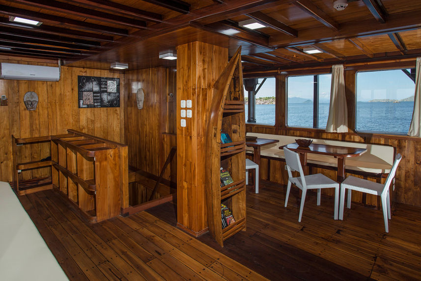 Dining Room - Jelajahi Laut