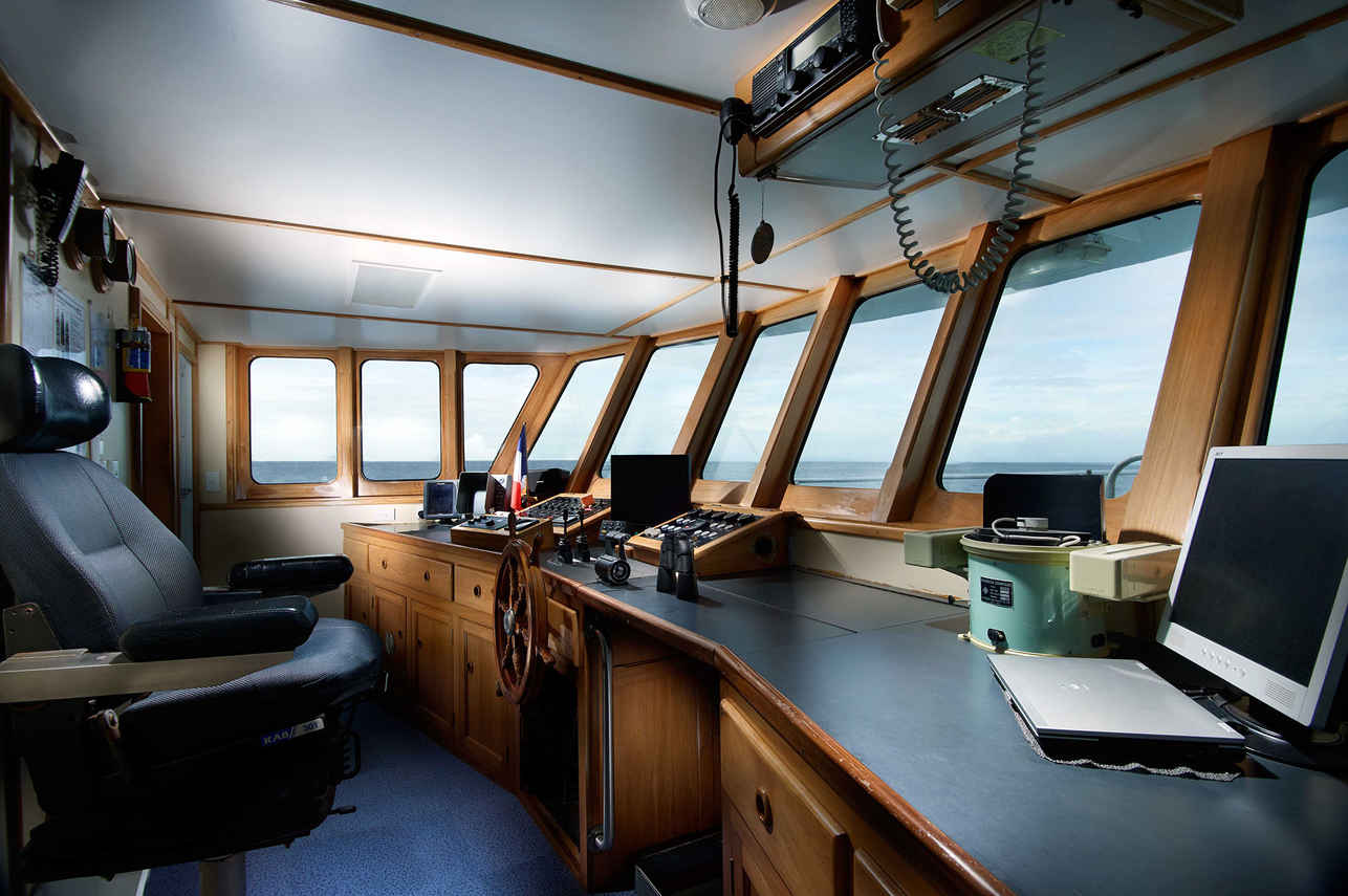 Captains Helm - Pacific Master