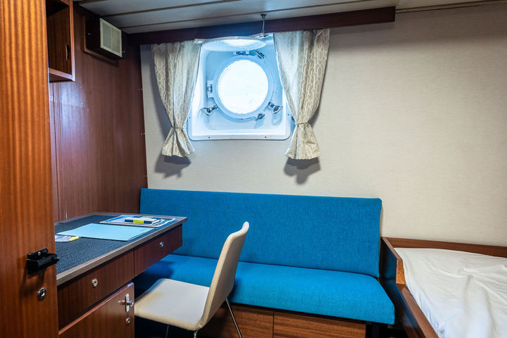 Twin Cabin with Shared Facilities