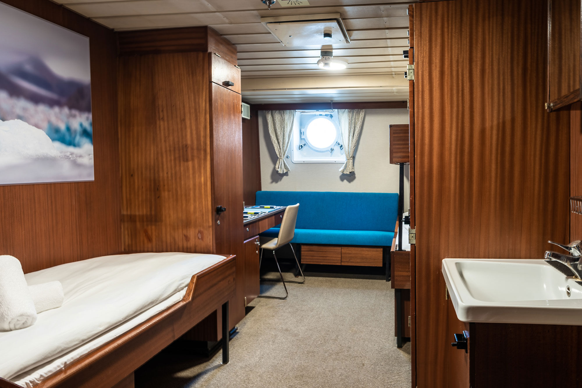 Triple Cabin - Polar Pioneer