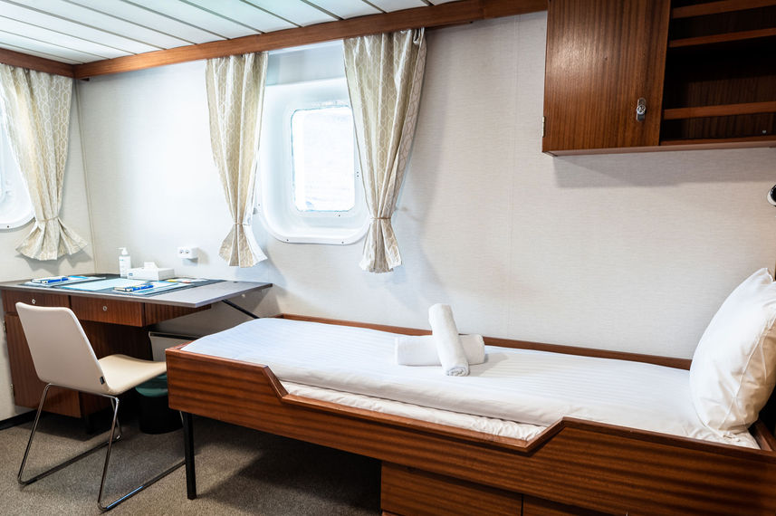 Twin Cabin - Polar Pioneer