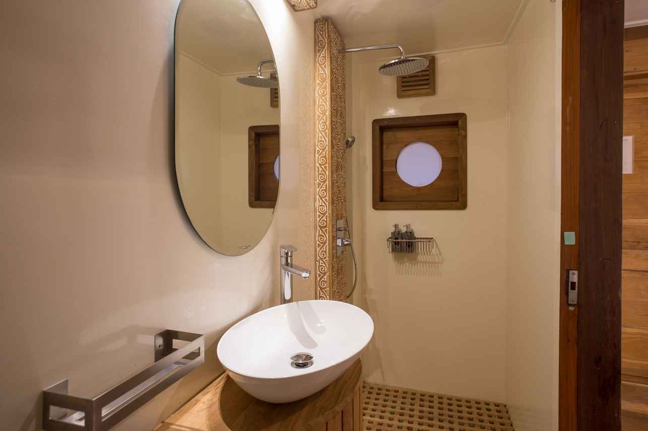 En-suite badkamers - Emperor Harmoni