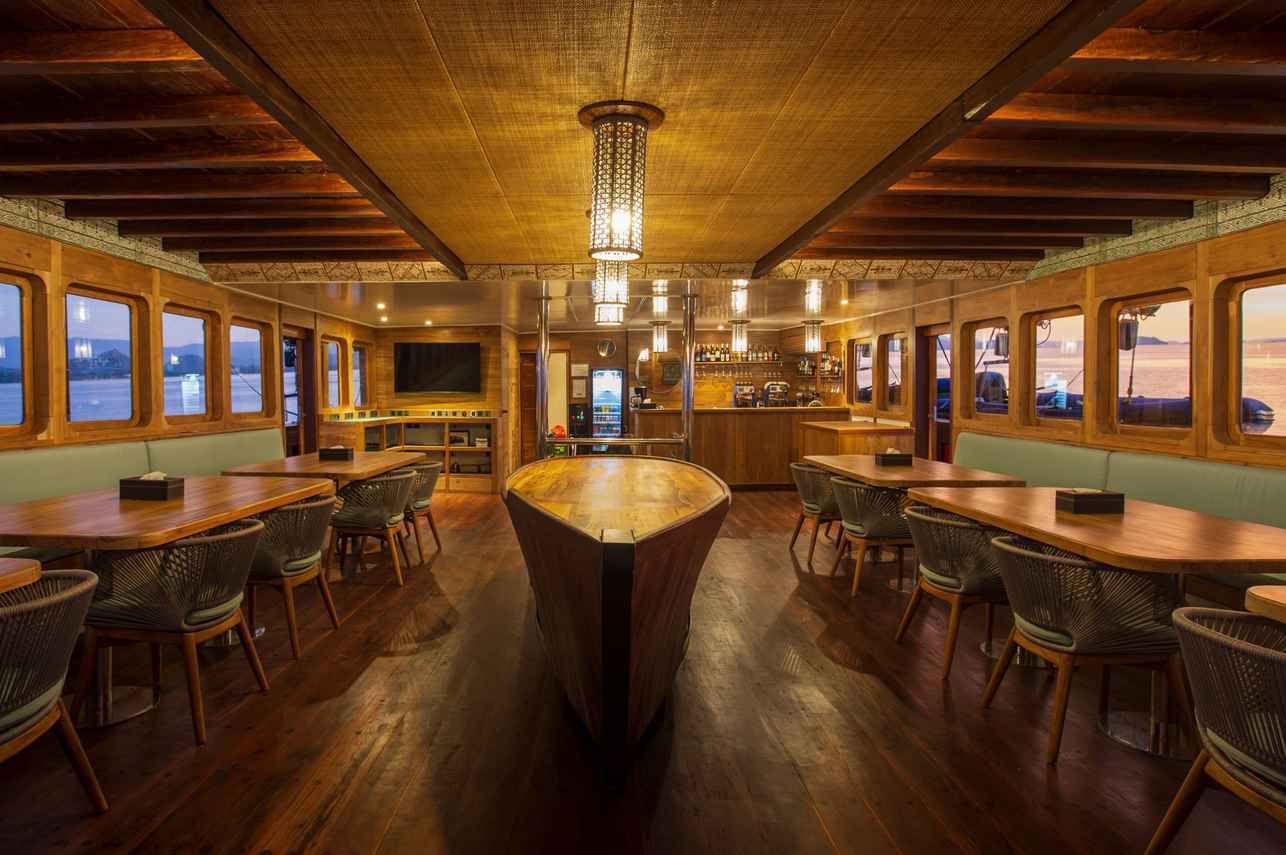 Restaurant - Emperor Harmoni