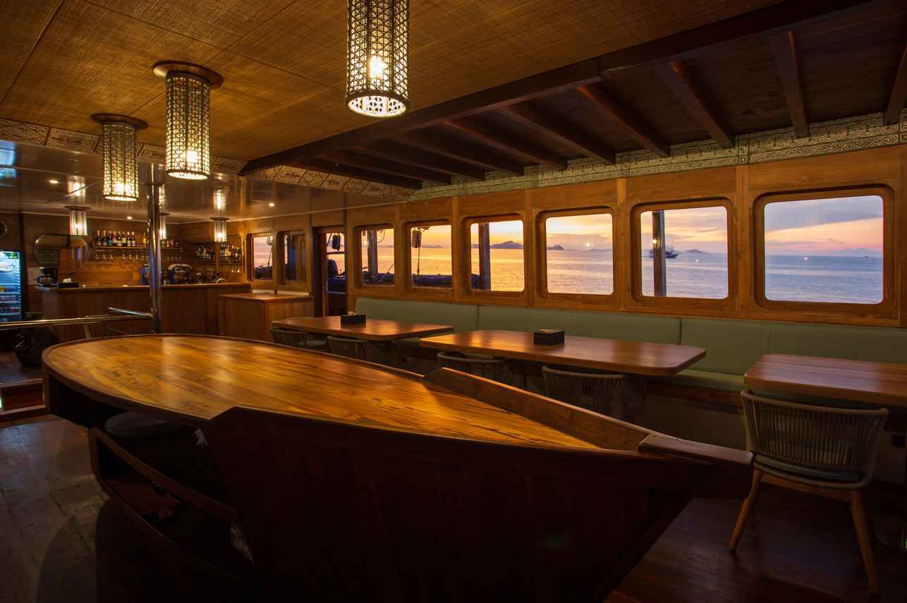 Restaurant - Emperor Harmoni
