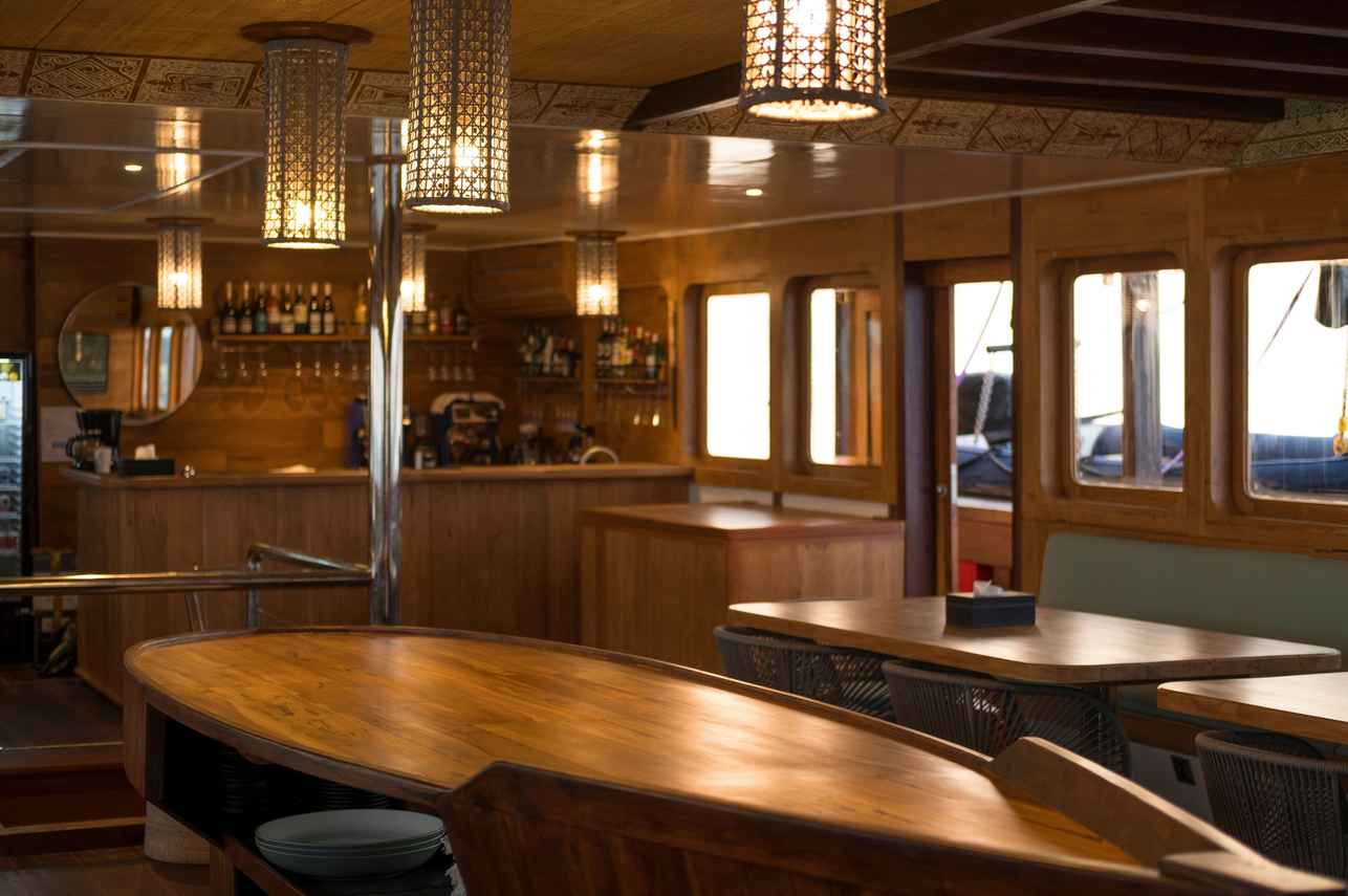 Restaurant - Emperor Harmoni