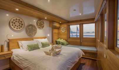 Upper Deck Double Cabins