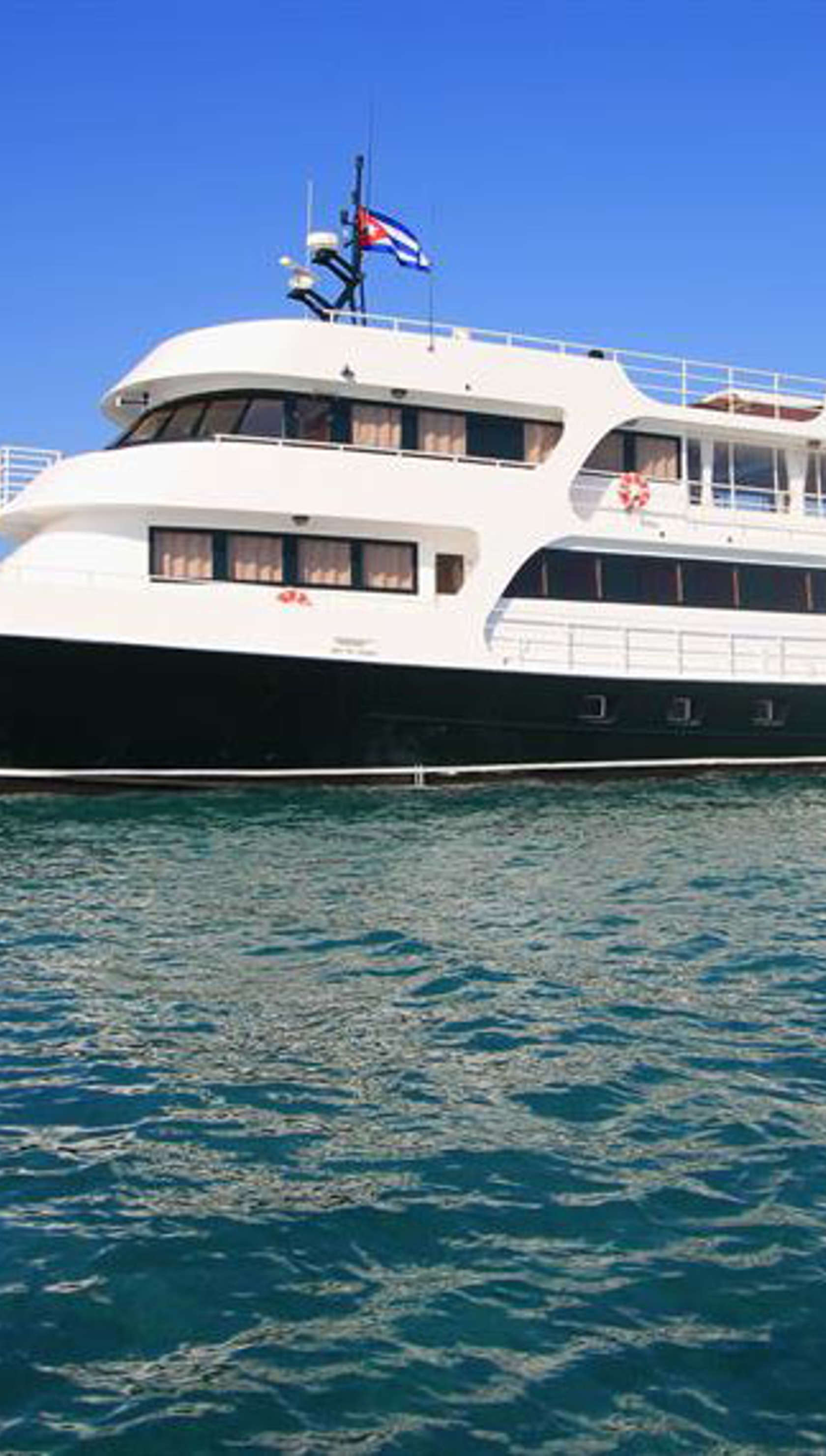 Jardines Avalon Charters