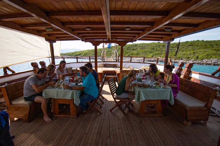 Comedor al Aire Libre - Aegeotissa