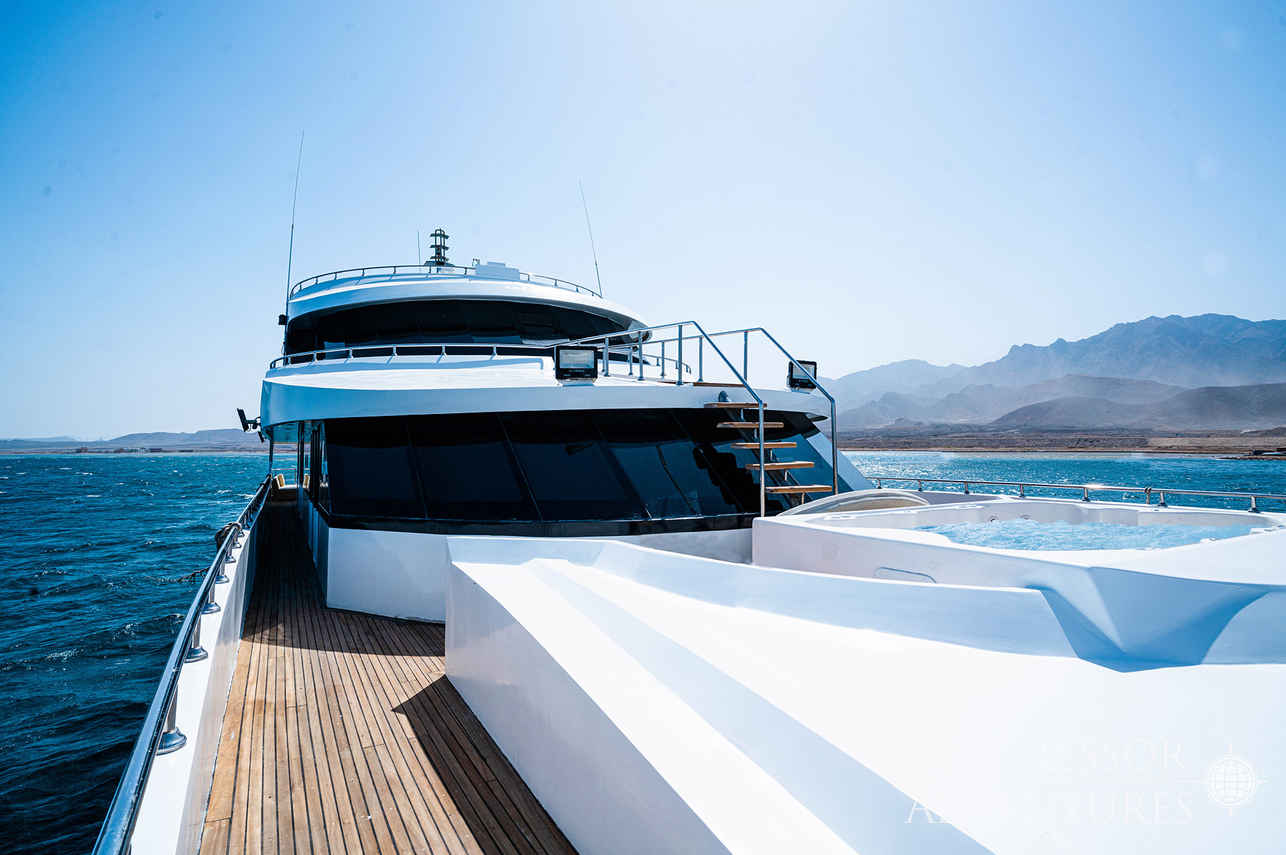 Deque aberto -  Aggressor Floating Resort Hurghada
