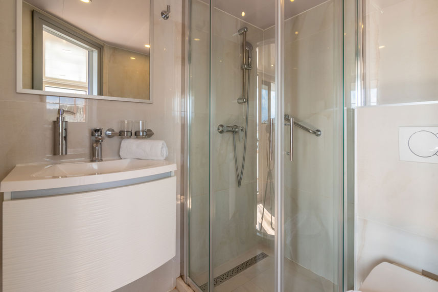 En-Suite bathrooms - Suzana