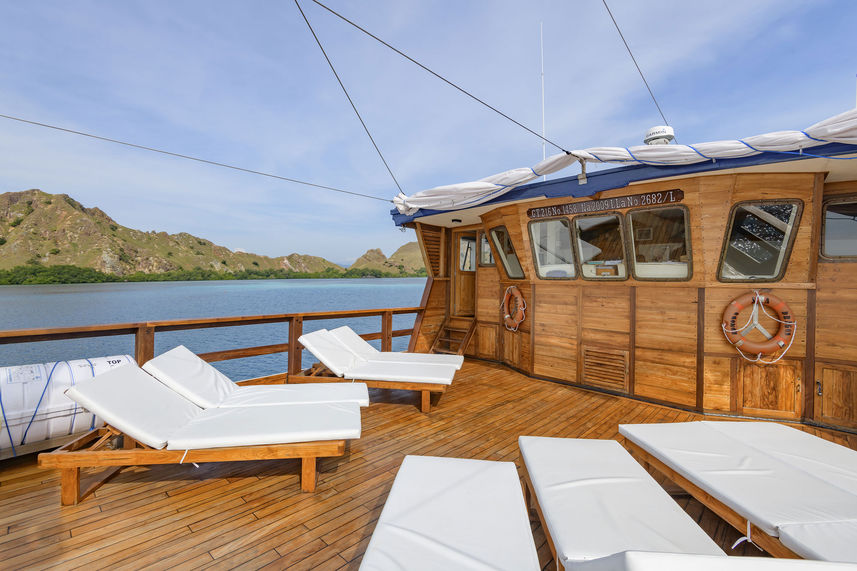 Sun Deck - Komodo Sea Dragon