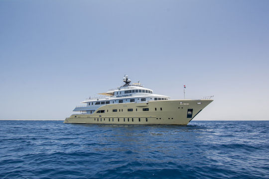 Golden Dolphin IV