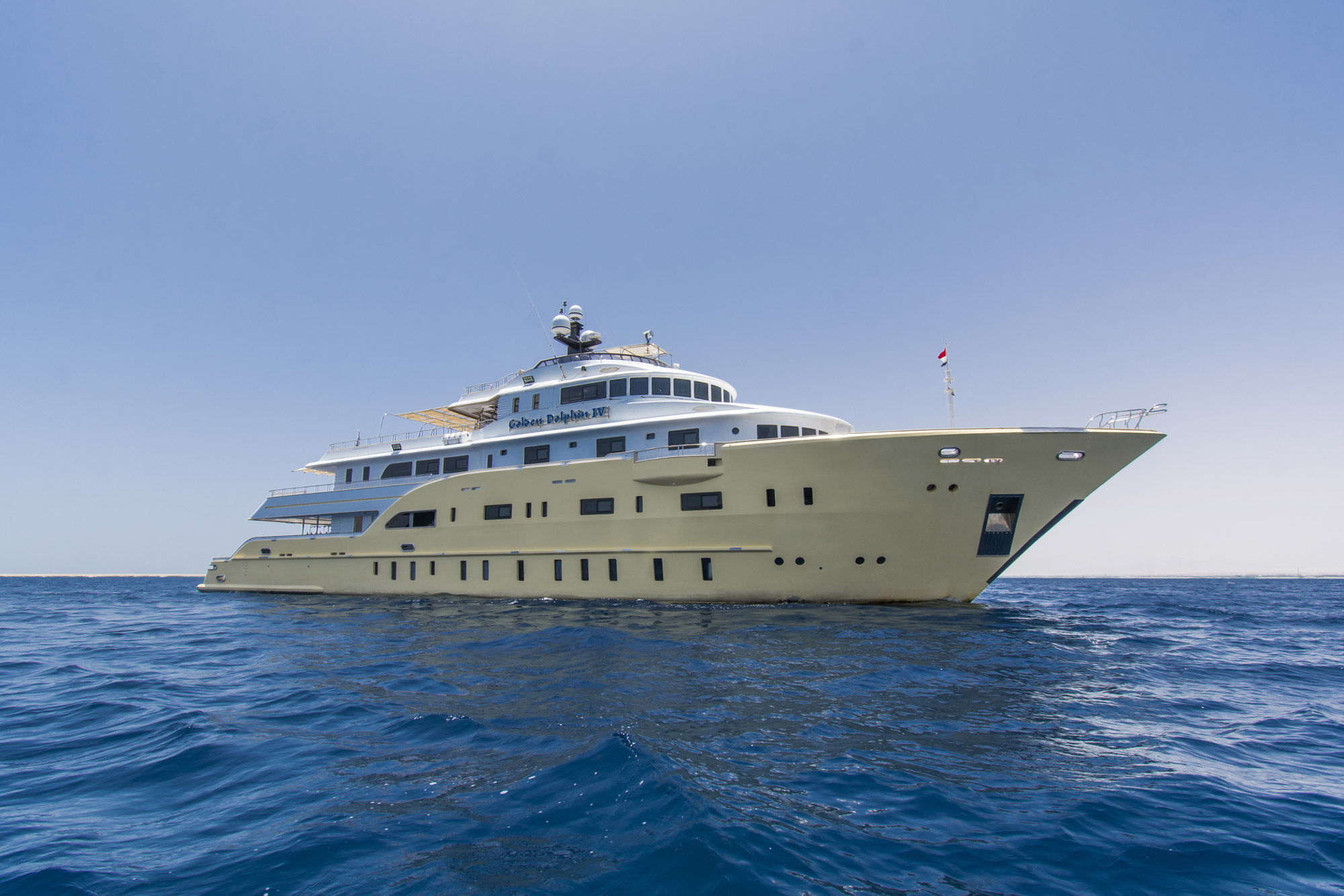 Golden Dolphin IV