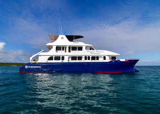 Reina Silvia Voyager