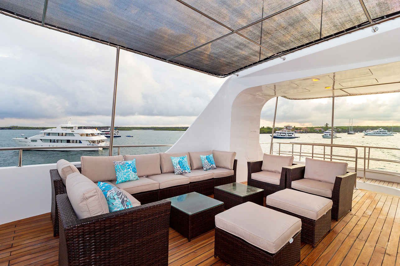 Salon extérieur - Reina Silvia Voyager