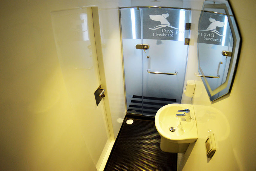 En-Suite bathrooms - Sea Story