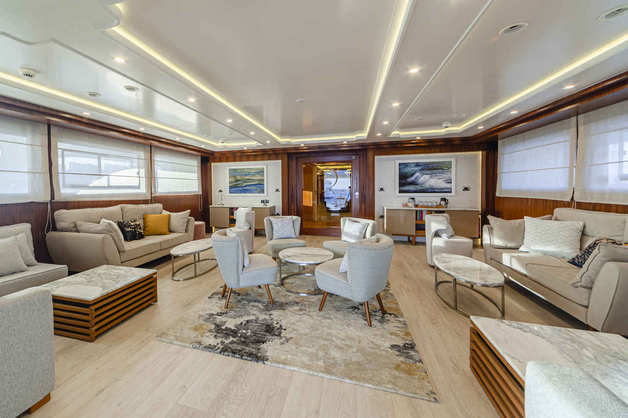 Salon interior - Eclipse