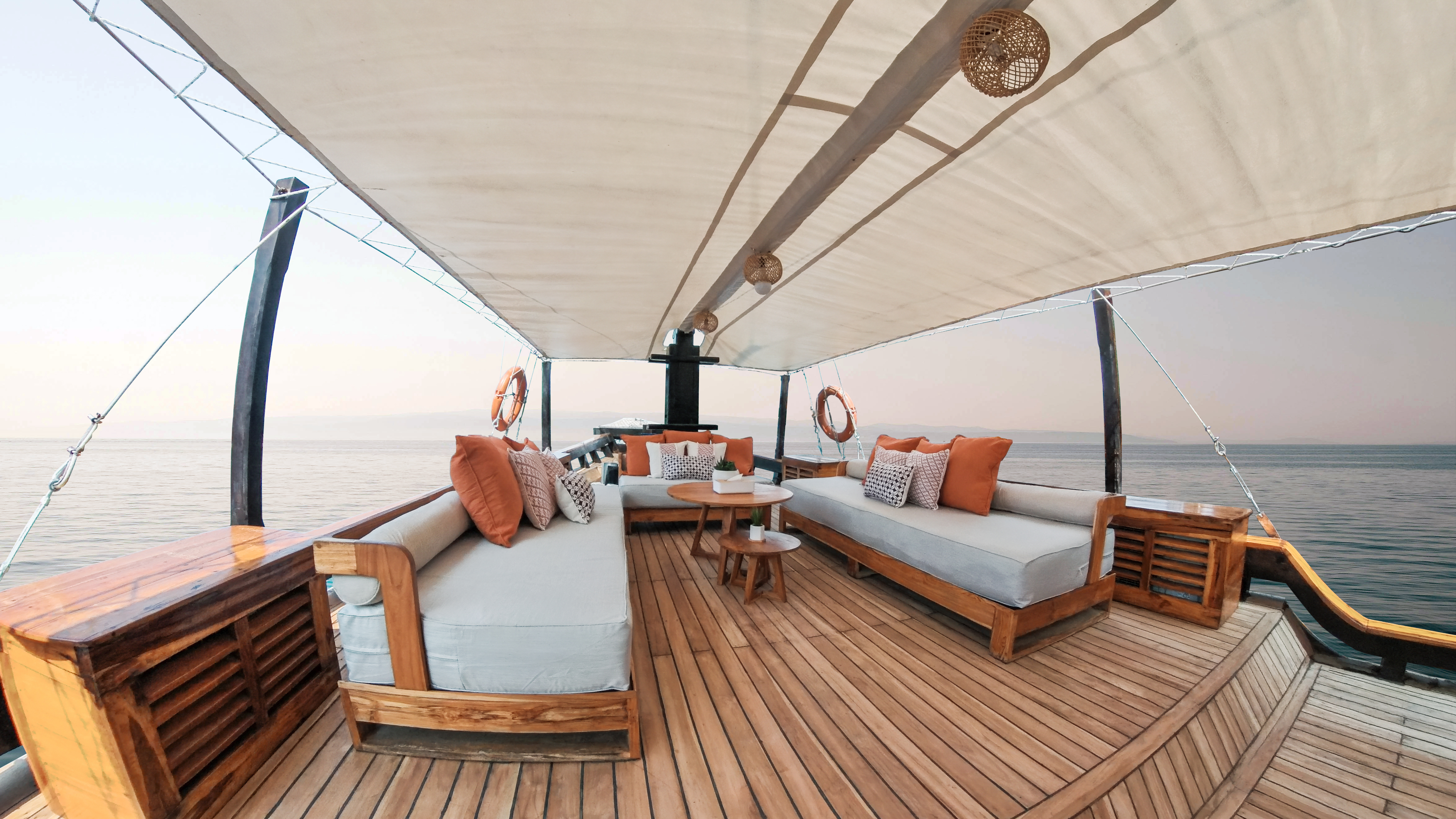 Открытый лаундж - Navila