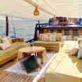 Outdoor Lounge - Navila