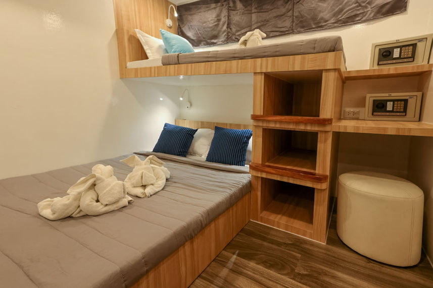 Standard Bunk Cabin - Blue Dolphin