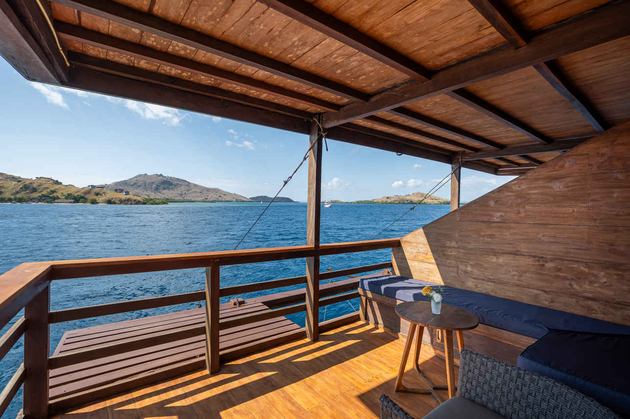 Deluxe Sea View with Balcony