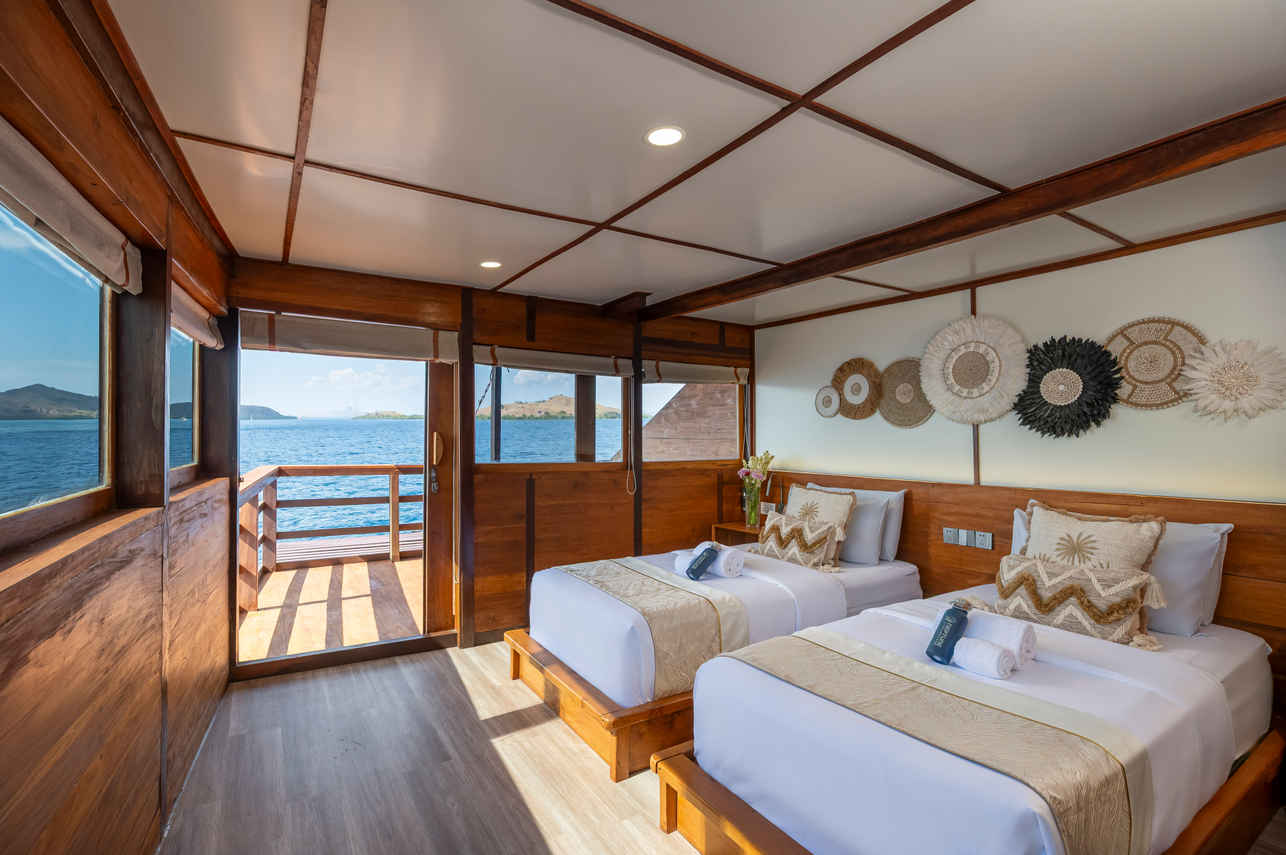Deluxe Sea View with Balcony