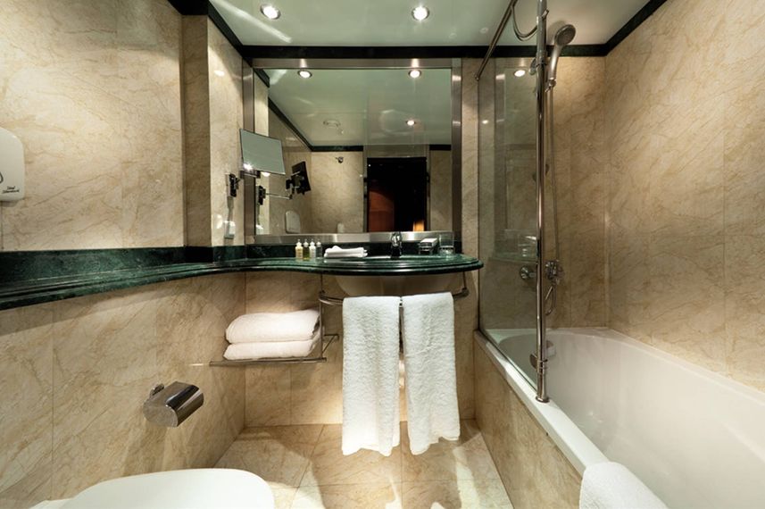 En-Suite bathrooms - Esplanade