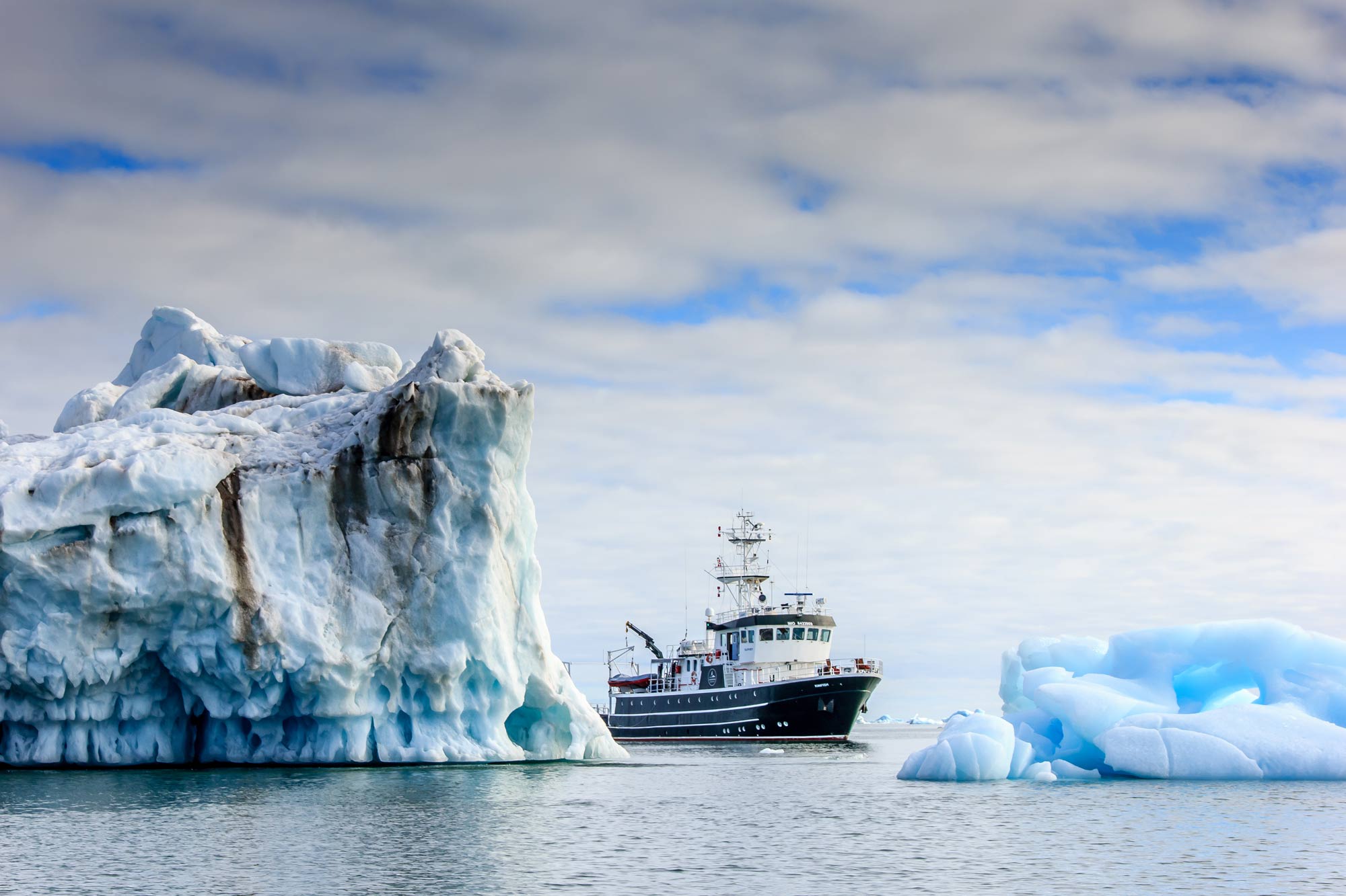 Kinfish Cruise Ship, Arctic - LiveAboard.com