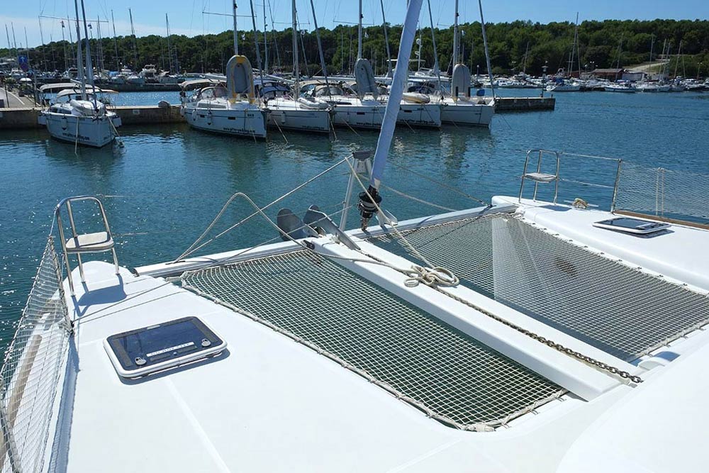 I2I Catamaran Fleet - Exterior