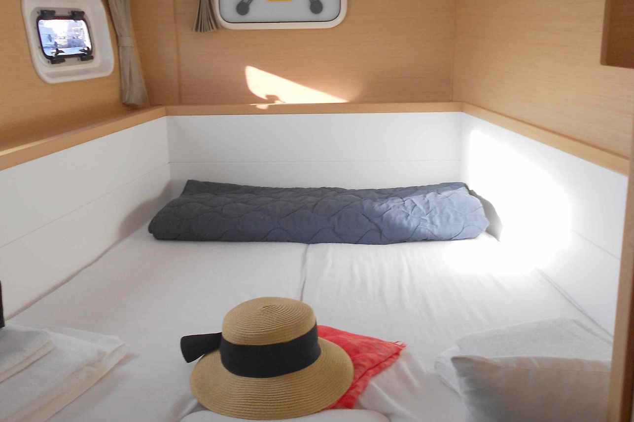 Cabina letto doppio - I2I Catamaran Fleet