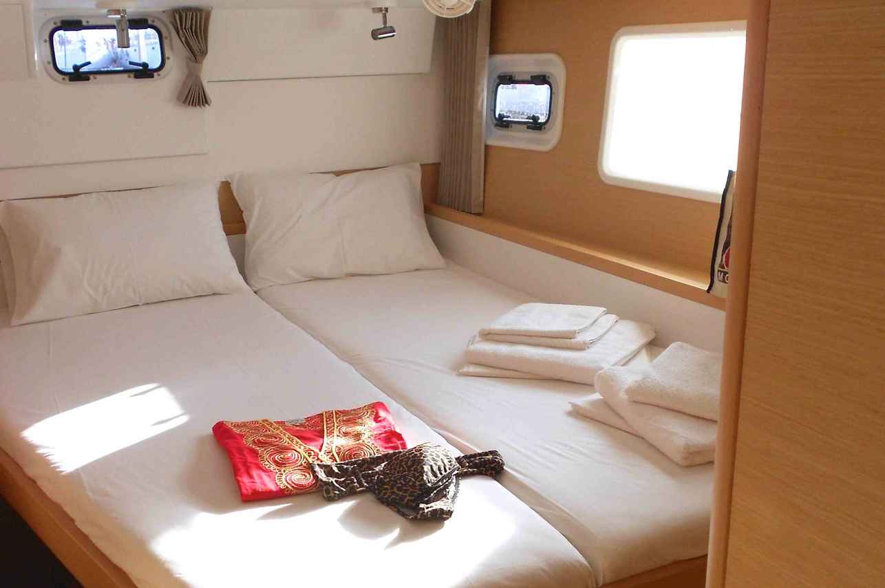 Cabina letto matrimoniale - I2I Catamaran Fleet