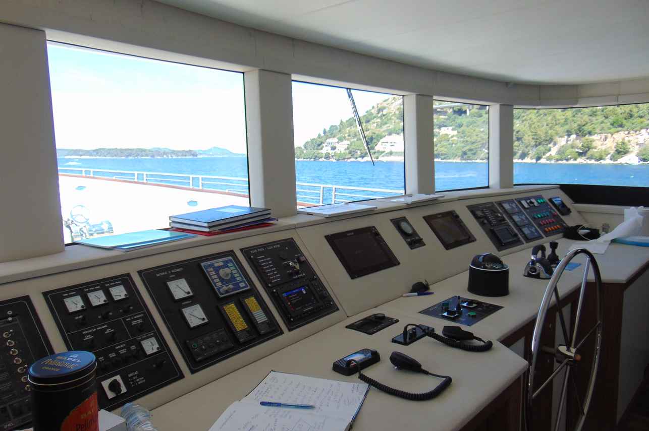 Captains Helm - Mama Marija II