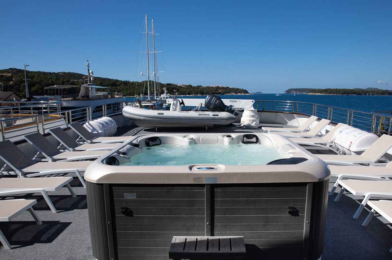 Jacuzzi